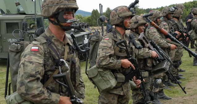 90% dintre conducatorii armatei poloneze au fost inlocuiti