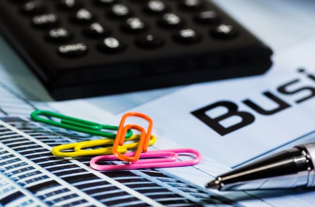 Studiu UHY: Economiile tarilor BRIC le devanseaza pe cele din tarile G7