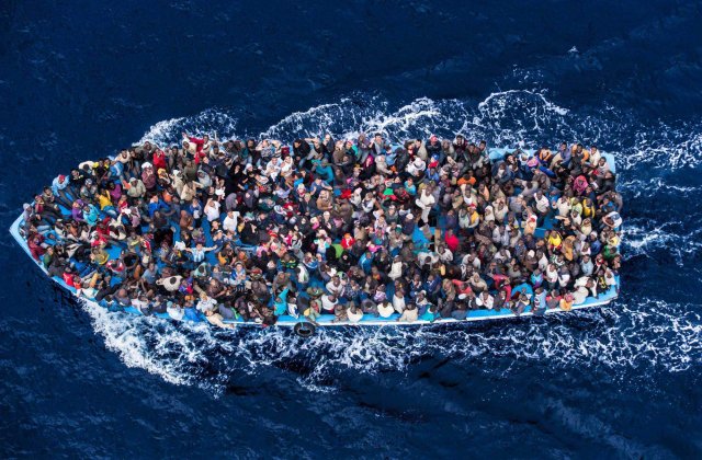 Circa 1.100 de migranti salvati joi, aproape 2.500 de persoane recuperate din Mediterana