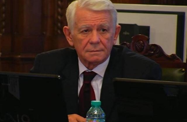 Teodor Melescanu se intalneste cu Viktor Orban si cu omologul ungar - luni, la Budapesta