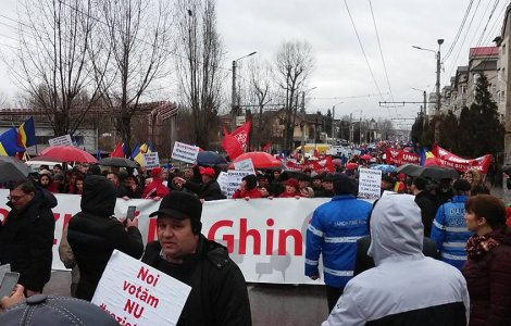 VIDEO. Mii de persoane manifesteaza pentru sustinerea PSD