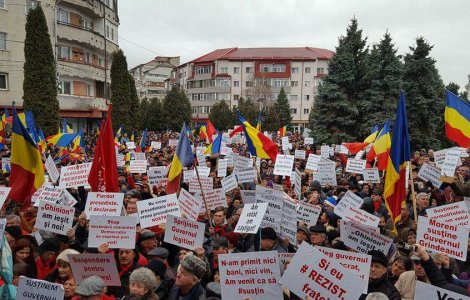 Primar PSD, la mitingul de la Targoviste, catre colegi: Ba, dobitocilor, eu sunt primar, nu actor!