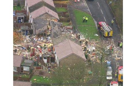  Video : Marea Britanie: Mai multe persoane, ranite intr-o explozie puternica