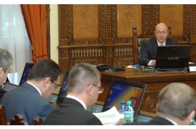 Basescu a retrimis in Parlament "votul gresit"