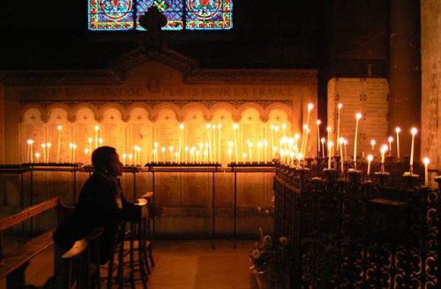 Crestinii, "tinte legitime" Al-Qaida