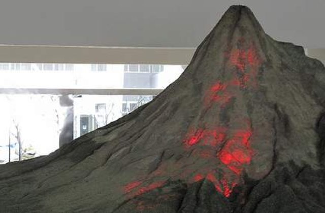 Noua eruptie a vulcanului indonezian Merapi