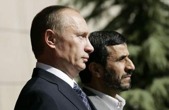 Ahmadinejad: Rusia a vandut Iranul Statelor Unite