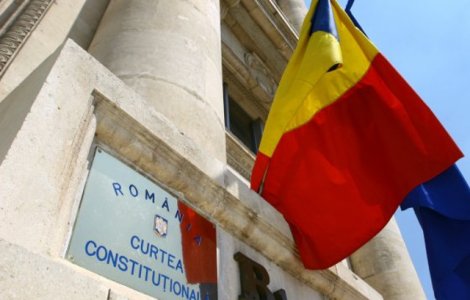 CCR admite existenta conflictului juridic intre Ministerul Public si Guvern pe tema anchetei privind OUG 13
