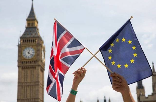 Politicienii londonezi avertizeaza guvernul britanic sa nu utilizeze lucratorii din UE ca mijloc de negociere