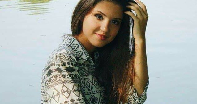 Tanara care a trait 20 de ani cu embrionul fratelui in pantece a murit