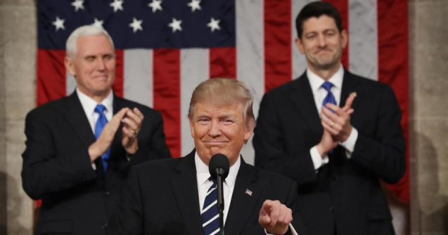 Presedintele Donald Trump saluta aparitia unei "noi mandrii nationale"