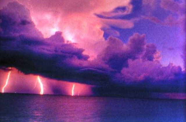 Catastrofe naturale in lume