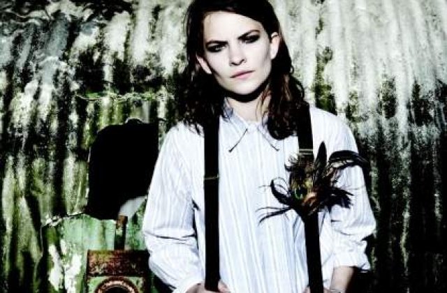 Weekendul premierelor pentru I Blame Coco