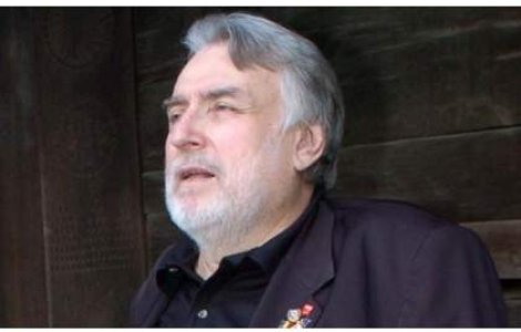 Poetul Adrian Paunescu a murit