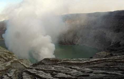Peste 50 de morti, dupa o noua eruptie a vulcanului Merapi