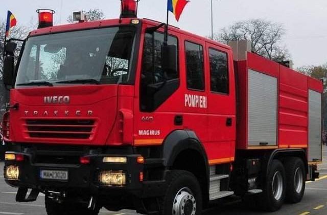 Constanta: Un copil de trei ani a murit, iar mama acestuia si un bebelus au fost raniti, in urma unui incendiu