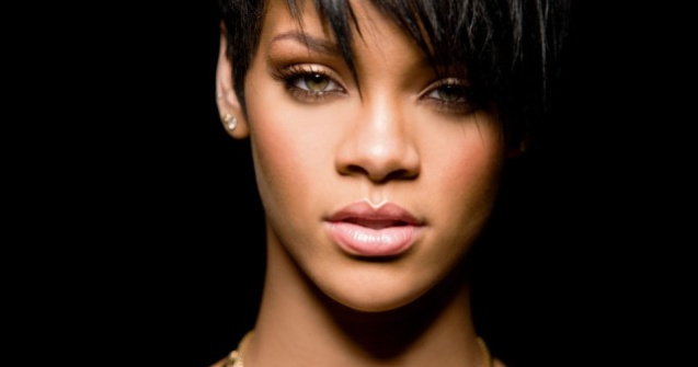 Rihanna, incantata de premiul oferit de Harvard