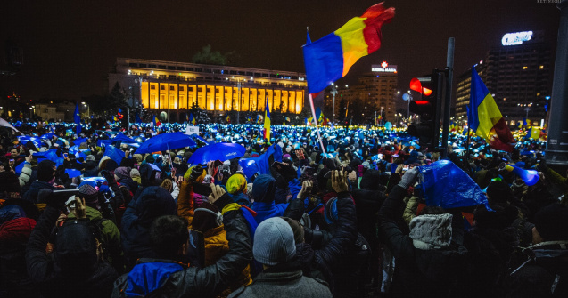 Proiect: Inchisoare de pana la trei ani pentru protestatari