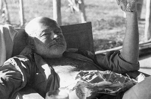 8 carti recomandate de Ernest Hemingway