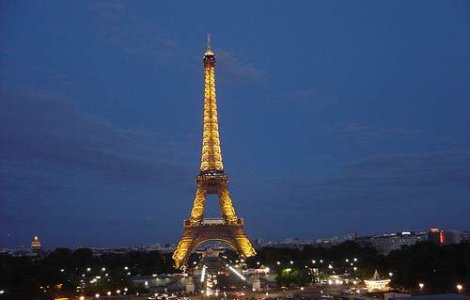 Franta: Mii de persoane au manifestat impotriva reformei pensiilor