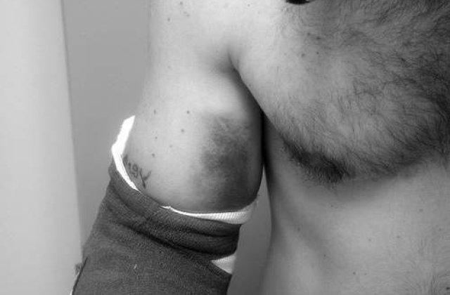 Batut pentru ca a cerut salariul