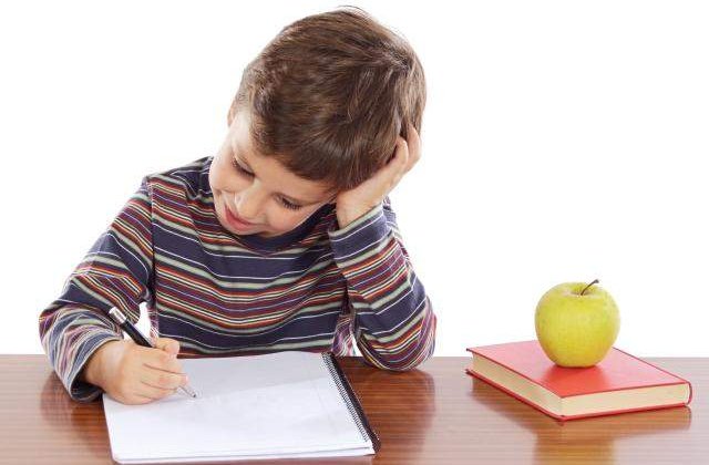 Prescolarii si elevii I-IV s-au intors la scoala