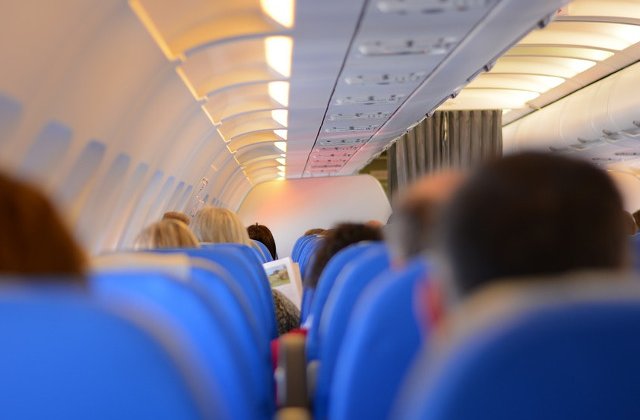 Un avion care urma sa decoleze de pe aeroportul Stockholm, vizat de o alerta cu bomba