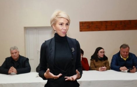 Raluca Turcan: Amanarea referendumului, o masura de precautie impotriva unor abuzuri