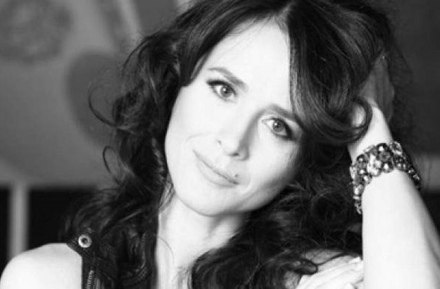 Mama Madalinei Manole a incetat din viata