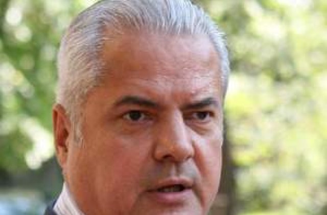 Deputatii juristi trimit dosarele lui Nastase inapoi la Parchet 