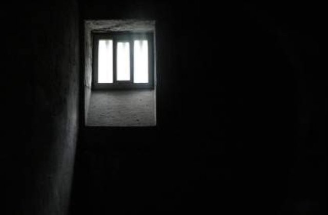 Diplomatul Silviu Ionesc ramane in arest