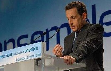 Sarkozy a promulgat legea de reformare a sistemului de pensii