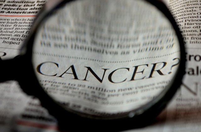 Ce ne imbolnaveste copiii de cancer si cum putem depista boala de la primele semne