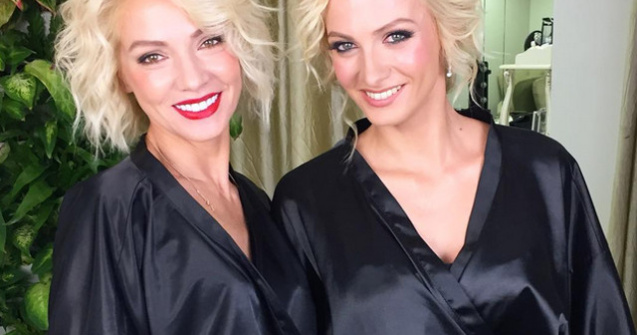  Top  10 imagini in care mamele par de aceeasi varsta cu fiicele lor. Le puteti deosebi?