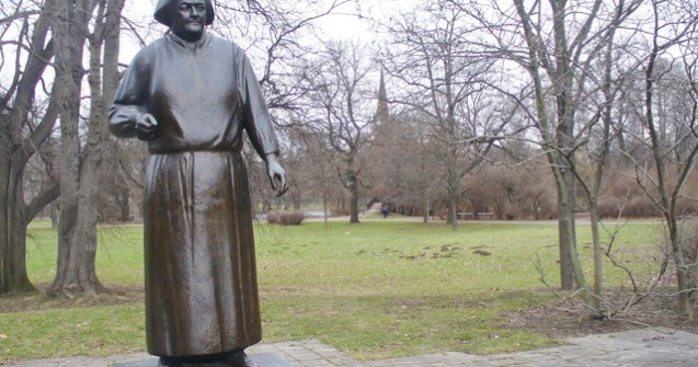 Clara Zetkin, initiatoarea Zilei Internationale a Femeii, in 1910