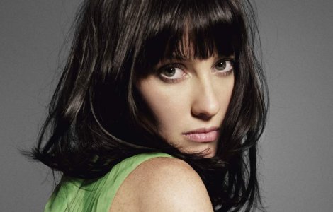 Senzualitate si frumusete pe ritmuri de bossa-nova la Sala Palatului