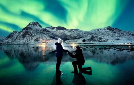 Si-a cerut iubita in casatorie in timpul aurorei boreale