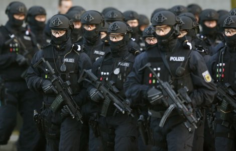 Politia germana a ordonat inchiderea unui centru comercial din Essen