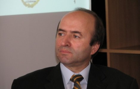 Ministrul Justitiei nu exclude demisia Procurorului General