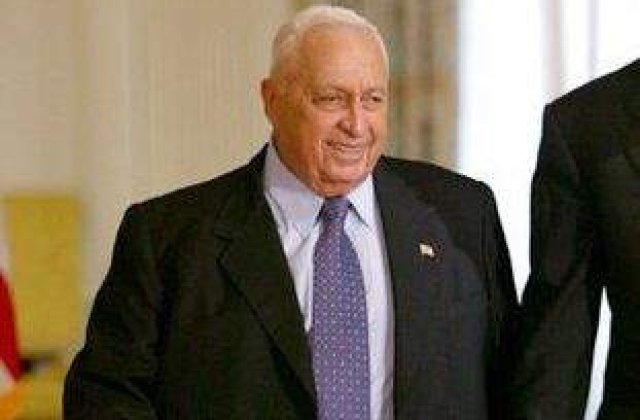 Ariel Sharon, desi in coma de 4 ani, a fost transferat acasa