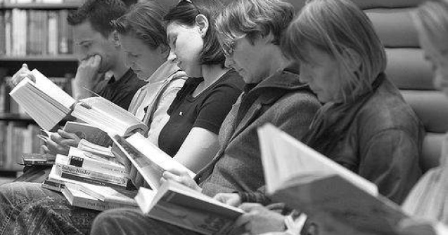 Cititul obliga creierul uman sa isi modifice felul in care functioneaza