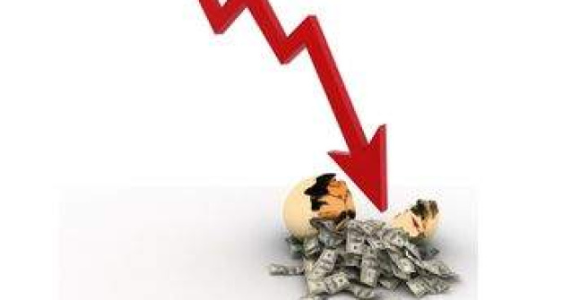 Inca un tribunal declara ilegala taierea salariilor cu 25%