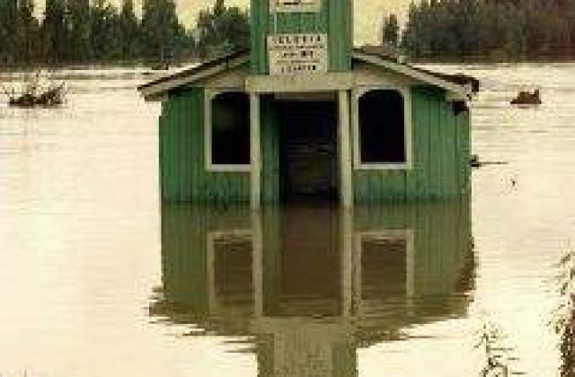 Vreme extrema in Spania si Italia: Doi morti, 400 de sinistrati