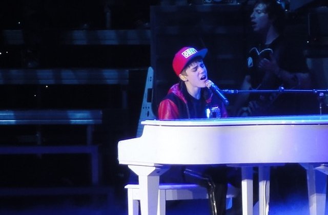 Justin Bieber a umilit o fana: "Ma dezgusti"