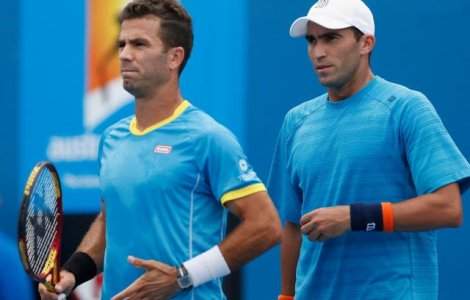 Horia Tecau l-a invins pe Andy Murray la dublu si s-a calificat