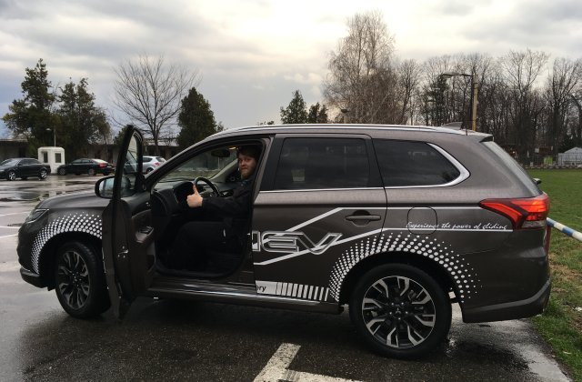 TEST-DRIVE. Mitsubishi Outlander PHEV - 3 zile in care nu am poluat deloc orasul