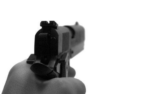  Update  Al doilea om impuscat la Oradea. Victima, o femeie, a murit