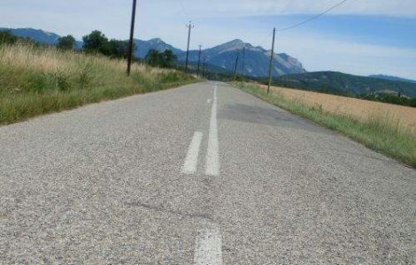 Boc: Infrastructura, o prioritate majora a Guvernului in 2011