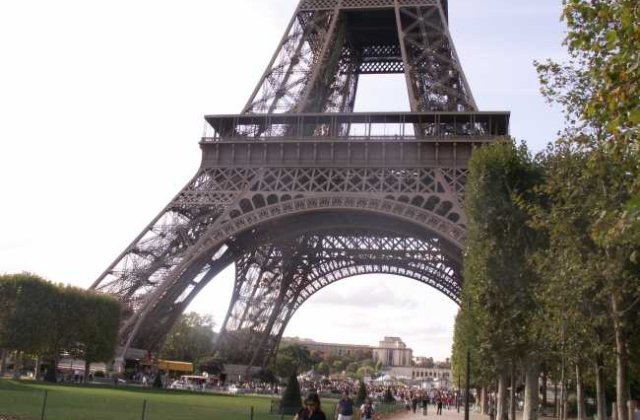 Explozie la sediul FMI din Paris