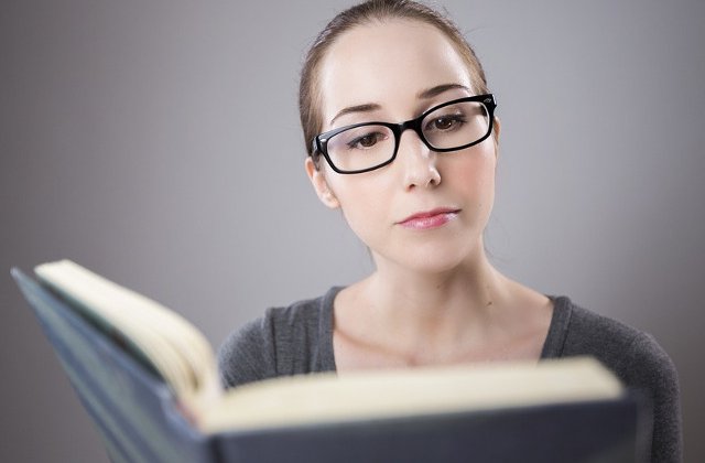 Strategie ingenioasa: 7 intrebari pe care sa ti le pui pentru a retine tot ce citesti